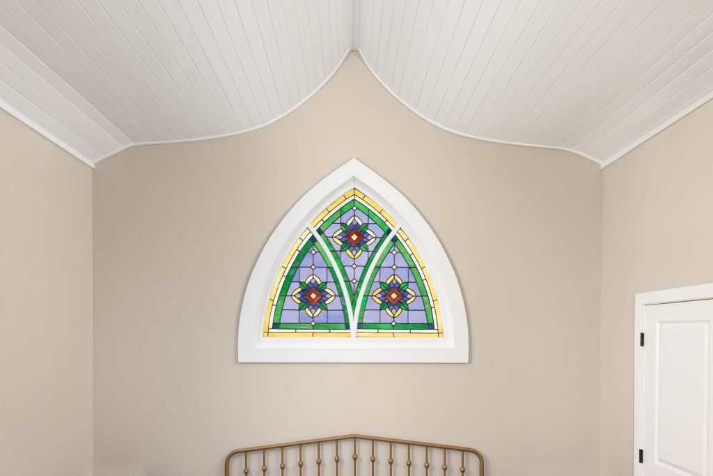 DLID-Chapel-House-Stained-Glass-Feature2000px-1024x683.jpg